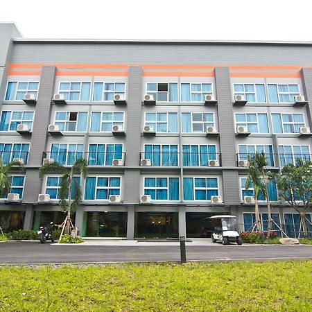 Sunshine One Hotel Pattaya Exterior photo