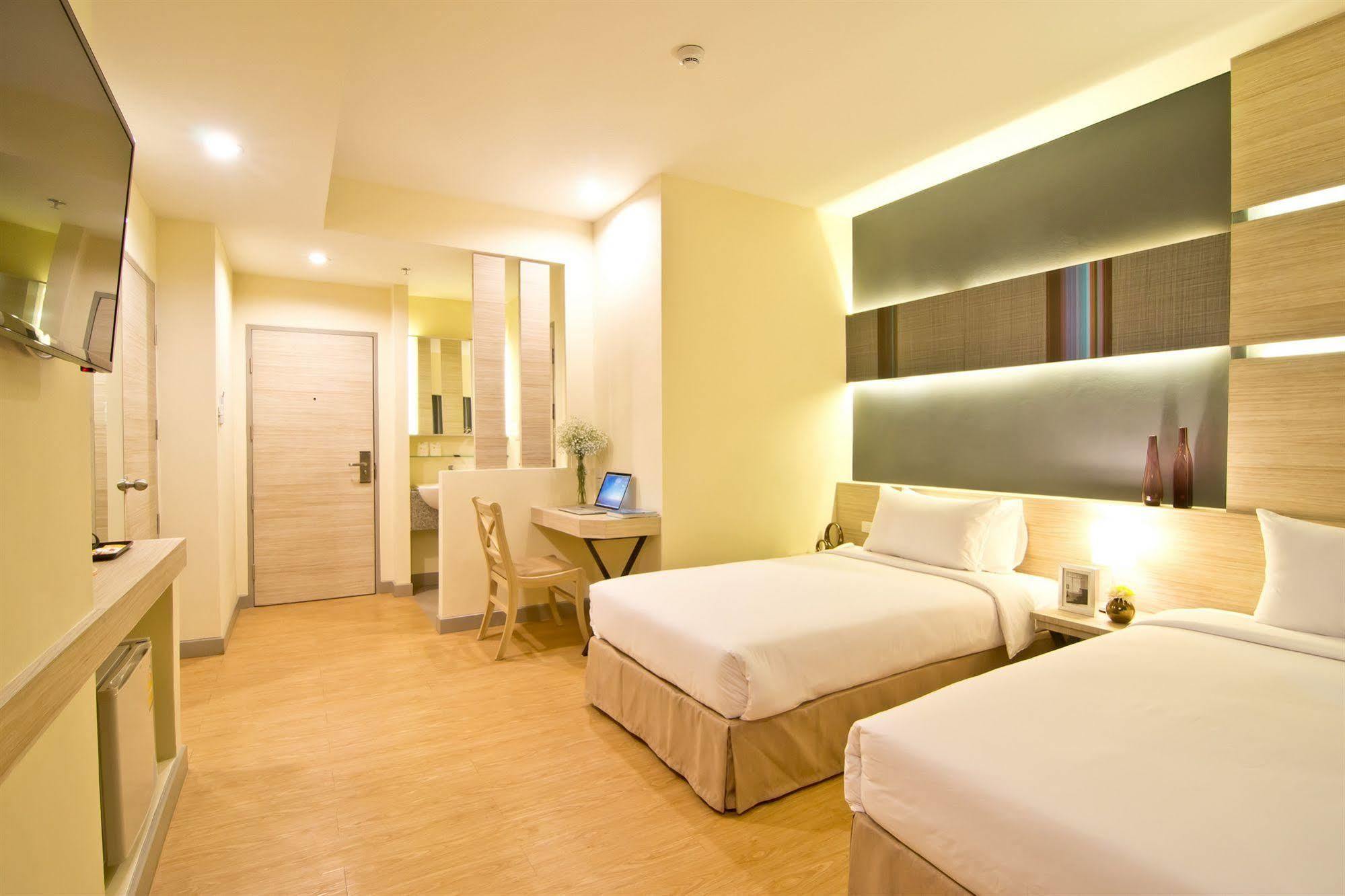 Sunshine One Hotel Pattaya Exterior photo